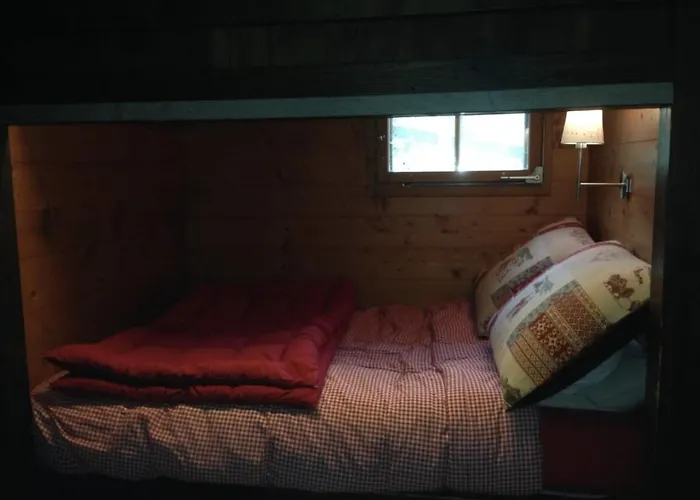 Cozy One Bedroom Flat In